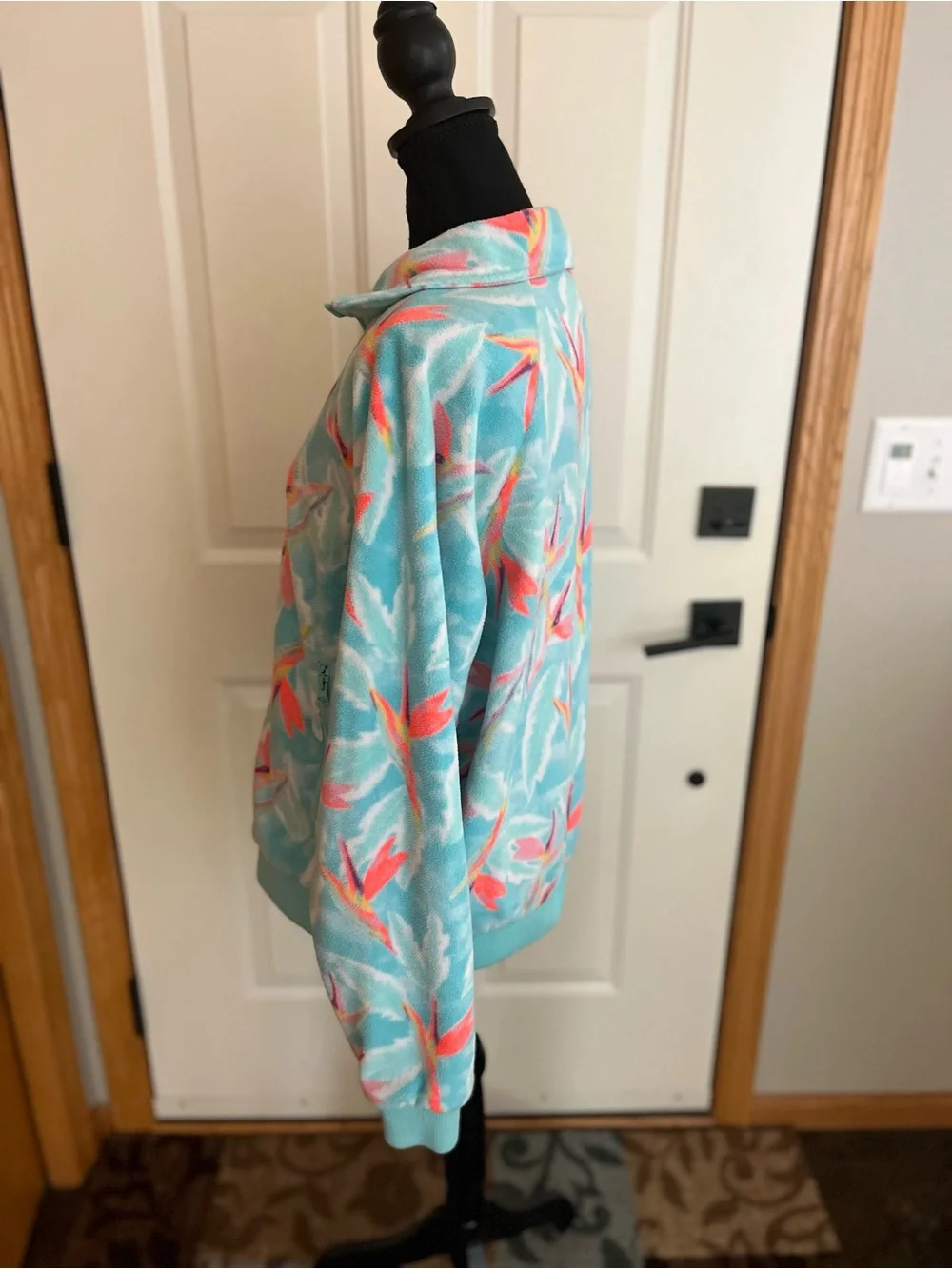 Chubbies fleece full zip jade bird of paradise floral pattern jacket. Medium